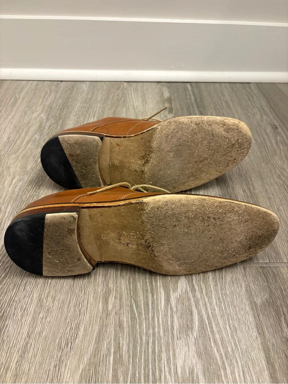 Banana Republic Men's Tan Leather Dress Shoes